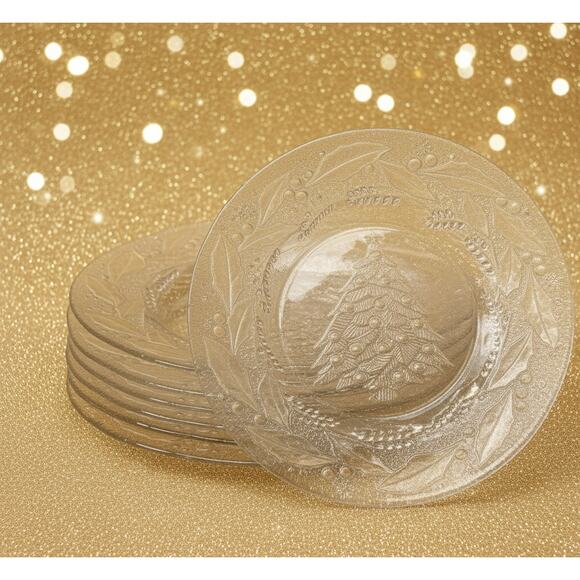 Set of 7 Vintage Arcoroc Holly Tree Tannenbaum Embossed Glass Christmas Plates - Picture 1 of 13